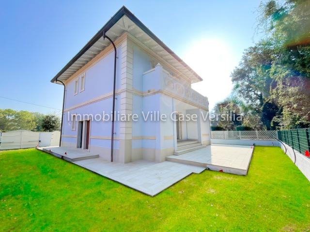 Villa in Via Monte Pania, Camaiore - Foto 1