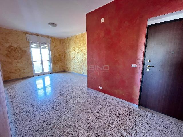 4-room flat in Via Ramacca, Siracusa - Photo 1