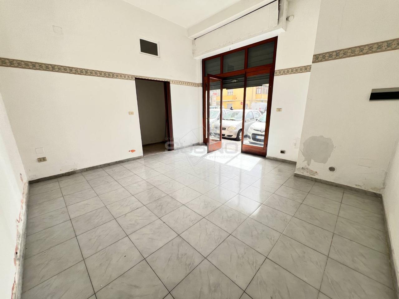 Negozio in Via Rosario Gagliardi 2, Siracusa, {3} - Foto 2