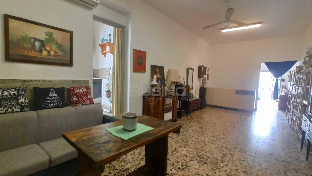 Negozio in Grottasanta, Siracusa, {3} - Foto 1