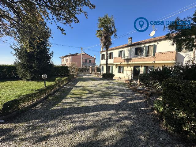 Terraced house in Via Magenta, 45, Rovigo - Photo 1