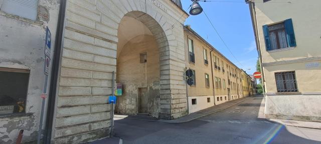 Vierzimmerwohnung in Via Mure Ospedale, 11, Rovigo - Foto 1