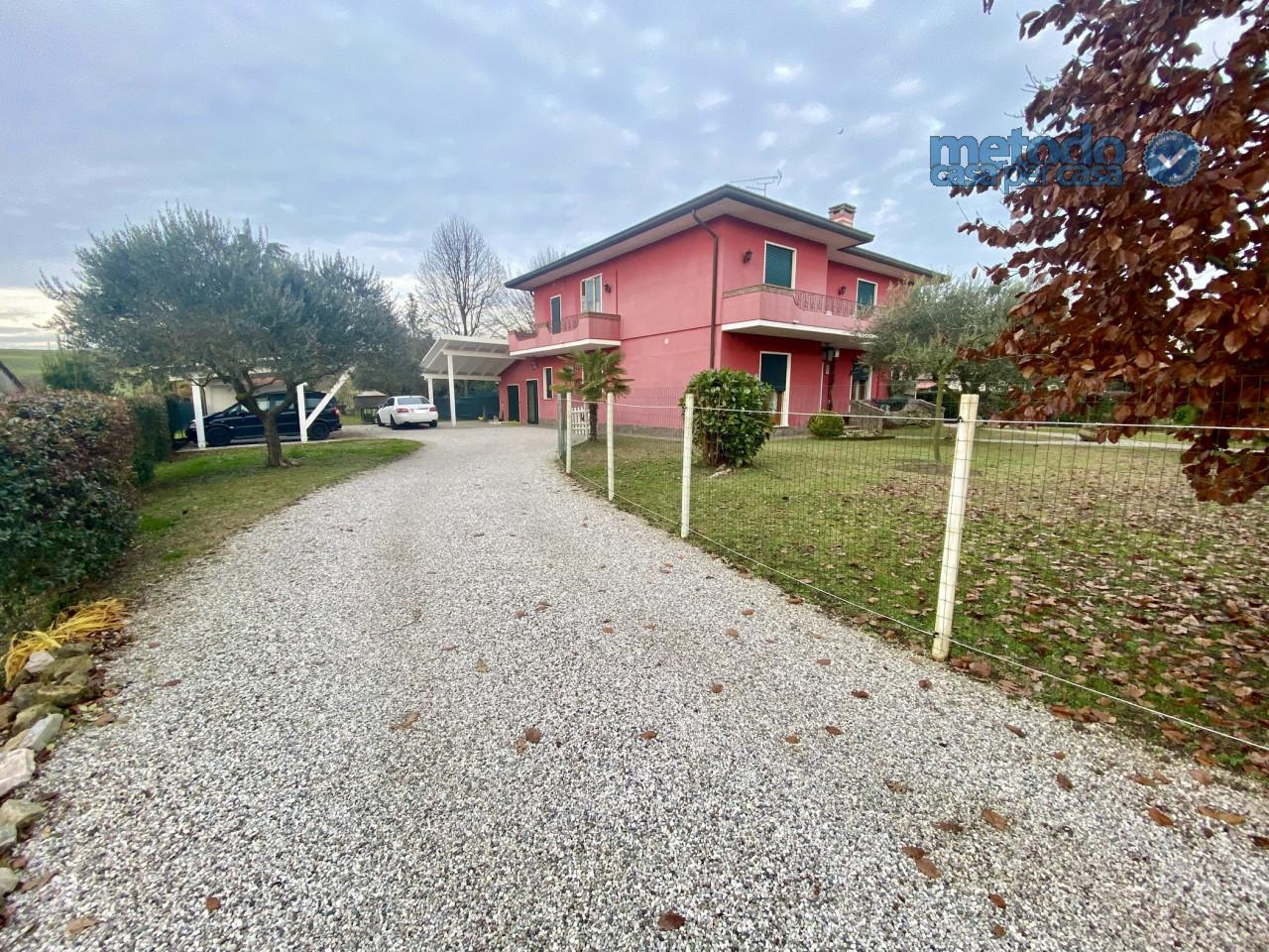 Villa in vendita a San Martino Di Venezze