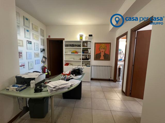 Office in {3}, Via Einaudi - Photo 1