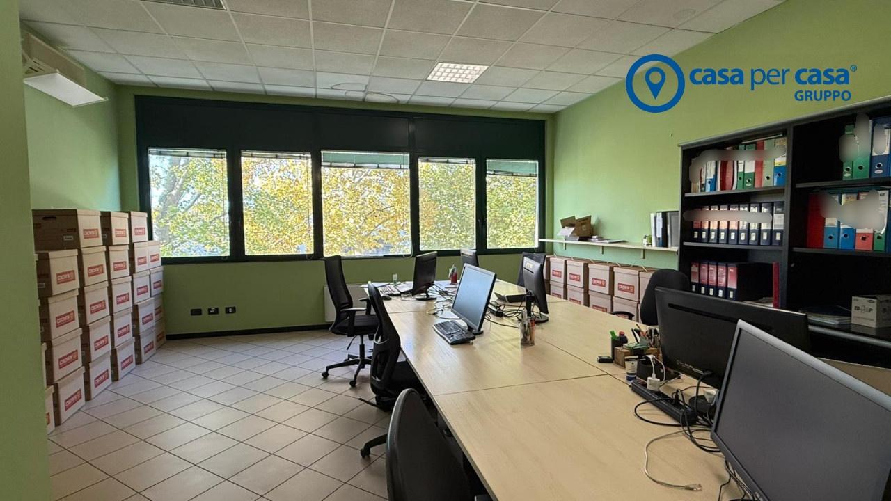 Ufficio in Via Luigi Einaudi, 36, Rovigo, {3} - Foto 1
