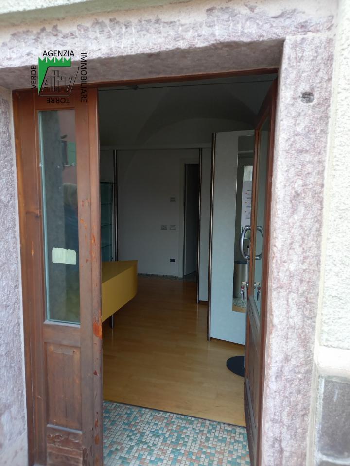 Esercizio commerciale in , Contà, {3} - Foto 2