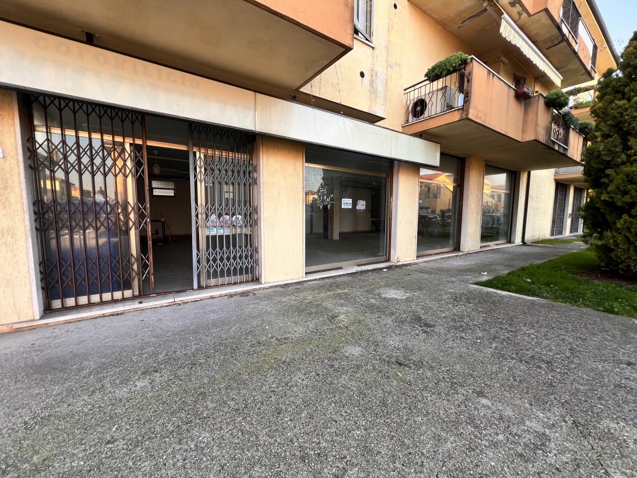 Negozio in Via Placido Zurla,13, Legnago, {3} - Foto 1