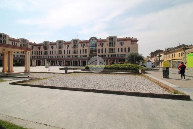 Quadrilocale in Piazza del Sole E della Pace 1, Abano Terme - Foto 1