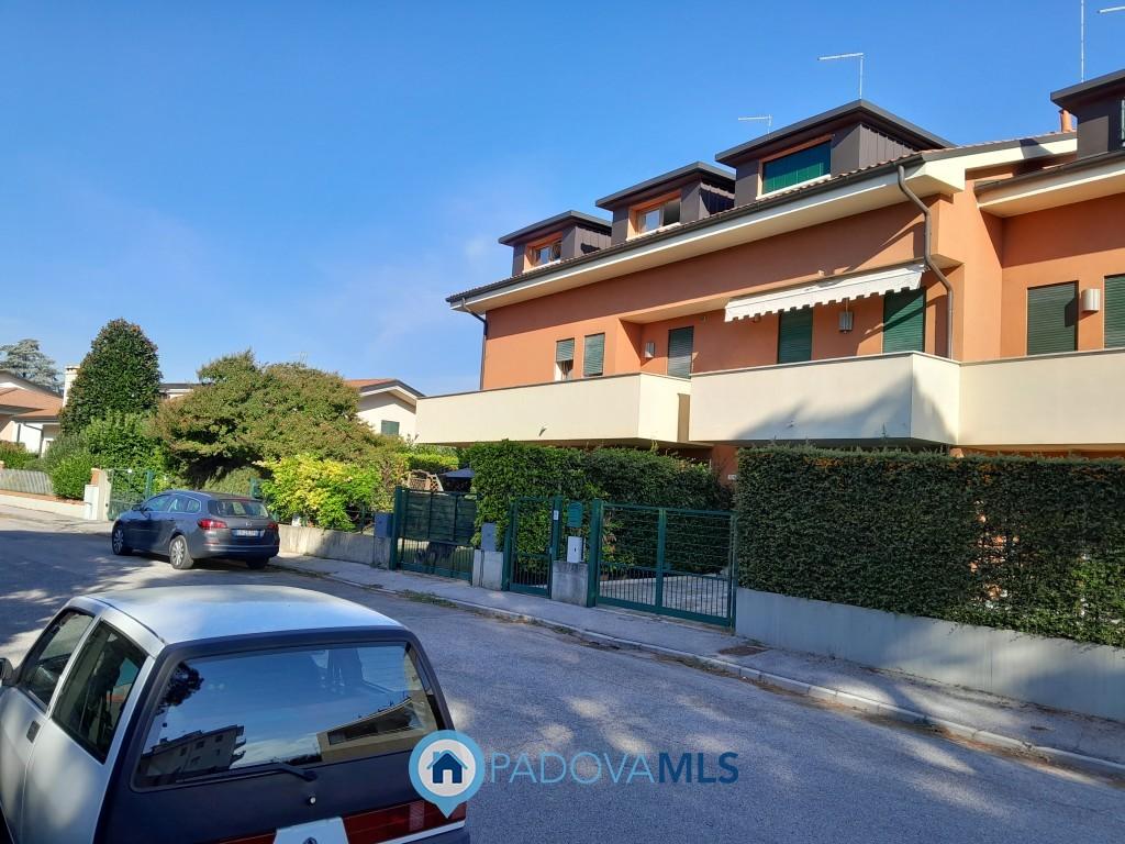 Villa in vendita a Selvazzano Dentro