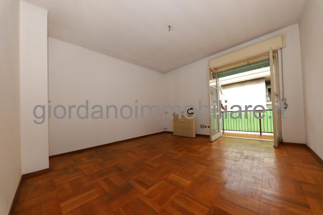 3-room flat in Via Carducci, Lissone - Photo 1