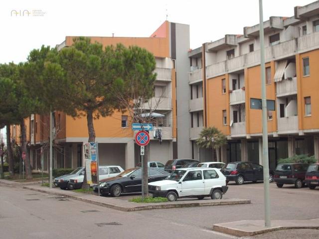 Werkstatt in Via della Liberazione 33-35, Monteprandone - Foto 1