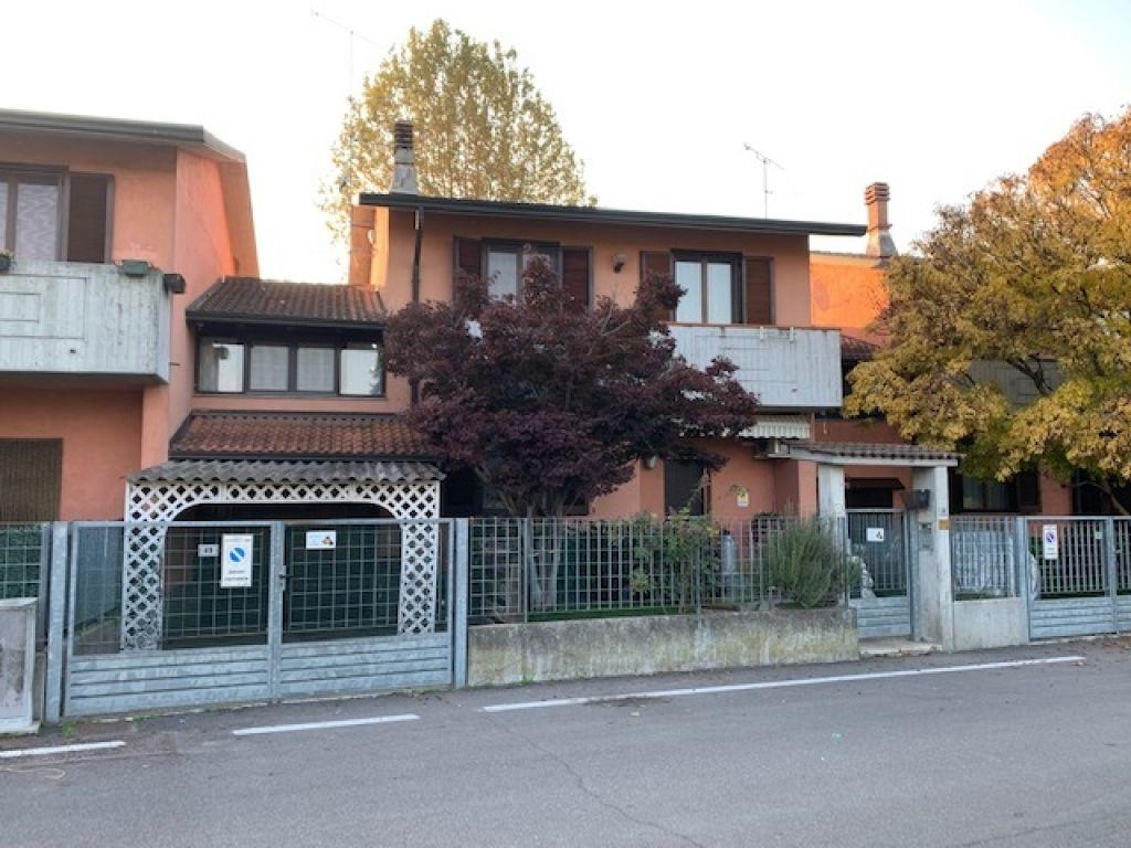 Casa indipendente in vendita a San Colombano Al Lambro