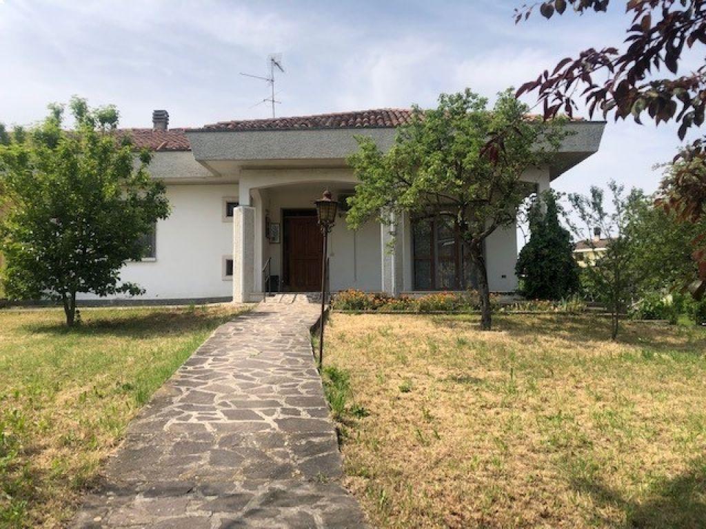 Villa in vendita a Castiglione D'Adda
