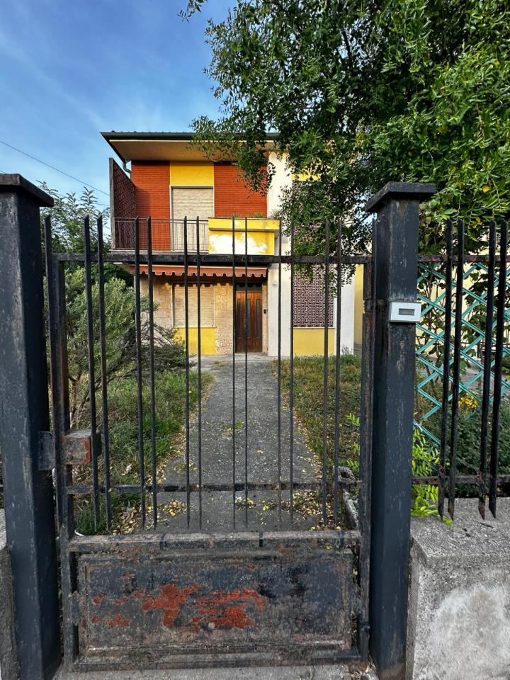 Casa indipendente in vendita a Veronella