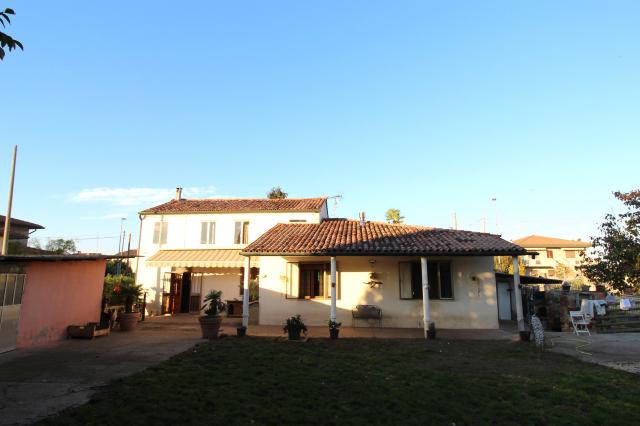 Detached house in {3}, Strada Spessa - Photo 1