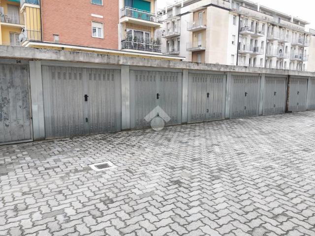 Garage or car box in {3}, Piazzale Prunotto 3 - Photo 1