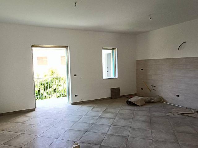 Vierzimmerwohnung in Via Ocinaro, Lamezia Terme - Foto 1