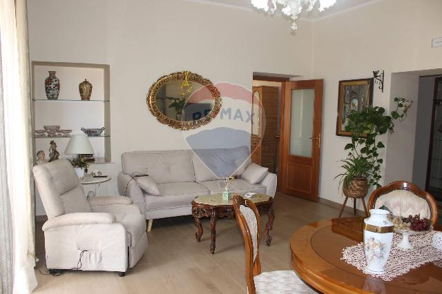 4-room flat, San Felice a Cancello - Photo 1