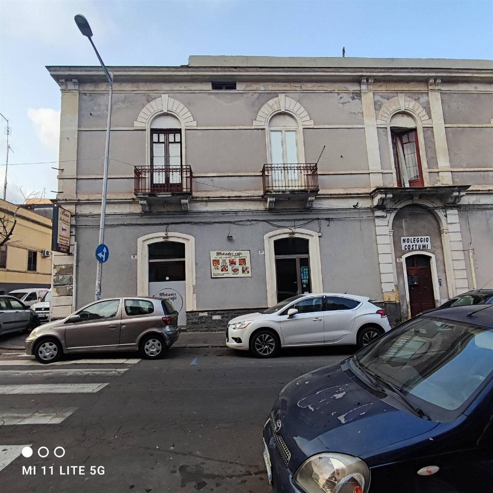 Negozio in Via Duca degli Abruzzi, Catania, {3} - Foto 1