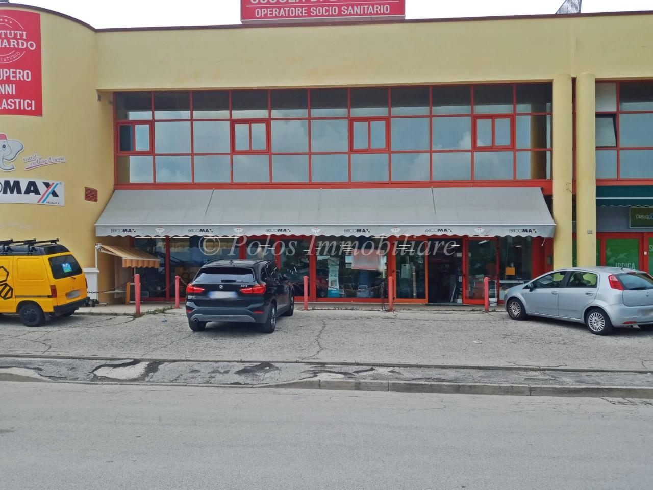 Negozio in vendita a Porto Sant'Elpidio