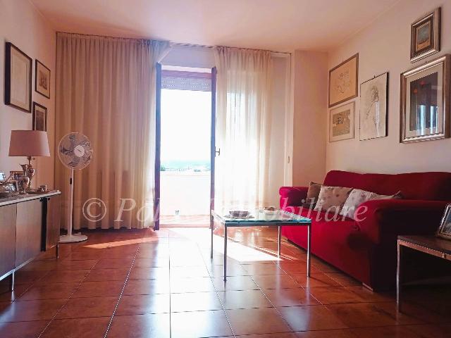 Apartament in Via Ugo Foscolo, Porto San Giorgio - Photo 1