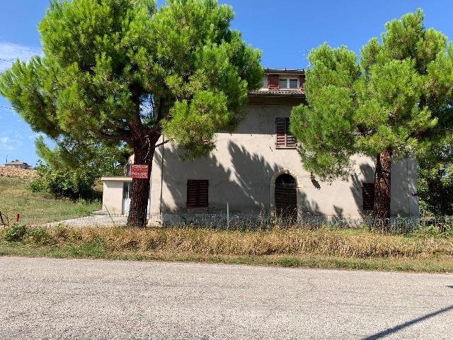 Landhaus in Strada Provinciale Montegiorgio, Montegiorgio - Foto 1