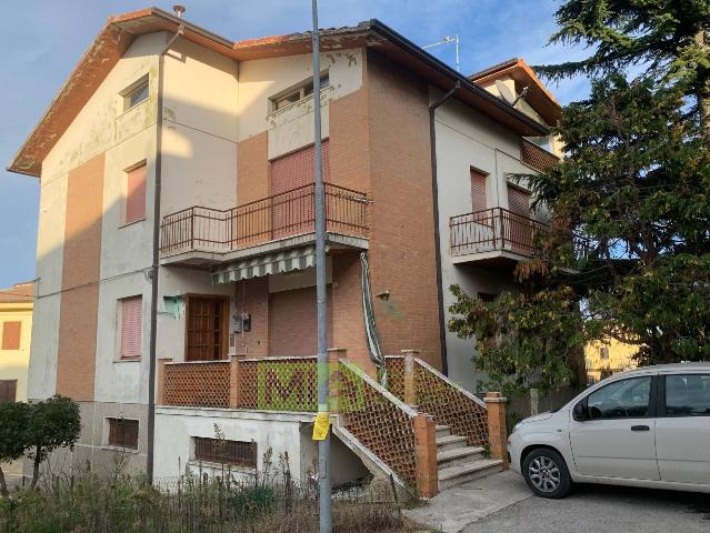 Detached house in Via Luigi Fontana, Fermo - Photo 1