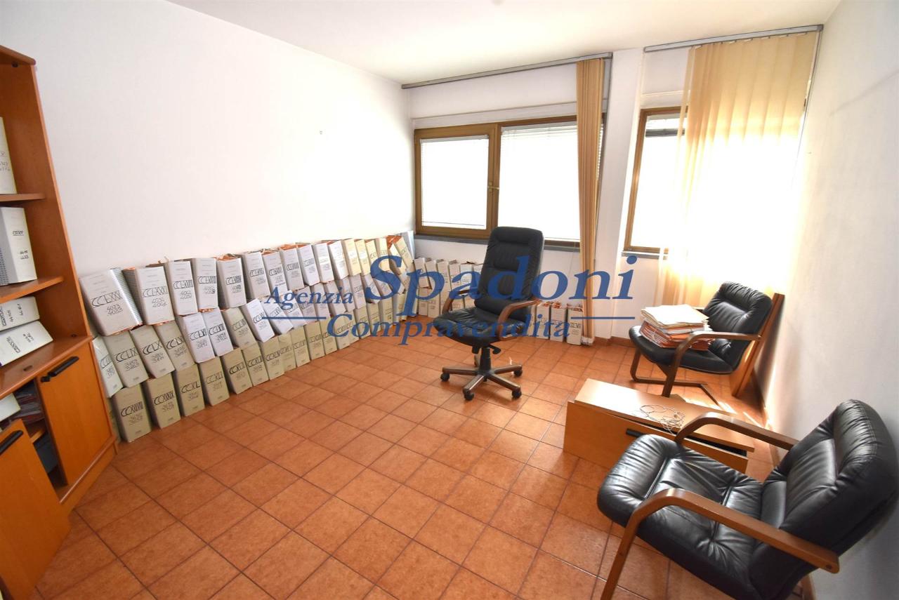 Ufficio in , Monsummano Terme, {3} - Foto 2