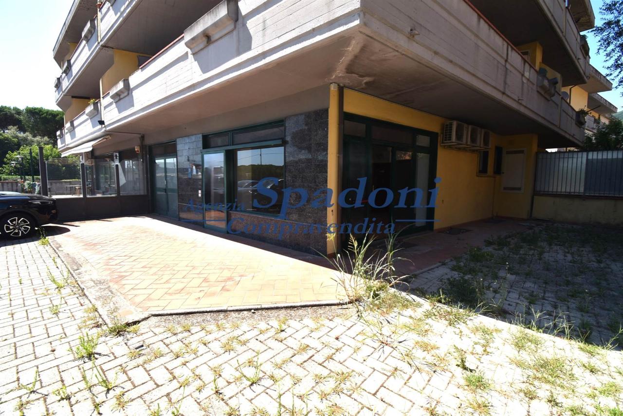Negozio in , Uzzano, {3} - Foto 1