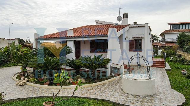 Villa in Piazza della Provincia 1, Siracusa - Foto 1