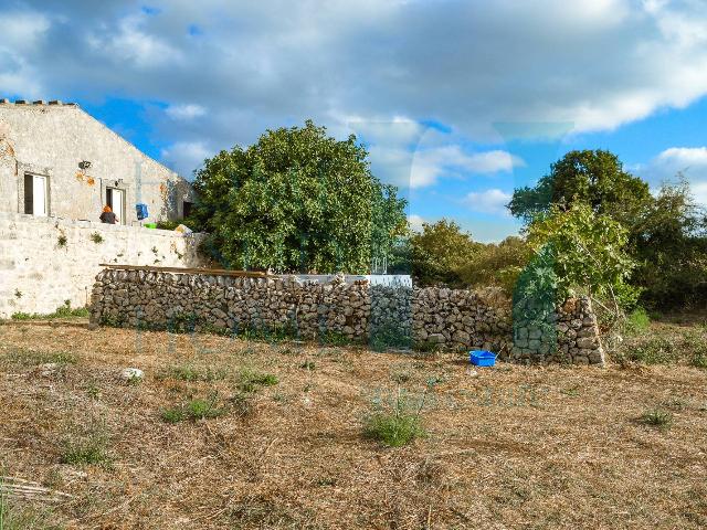 Country house or cottage, Noto - Photo 1