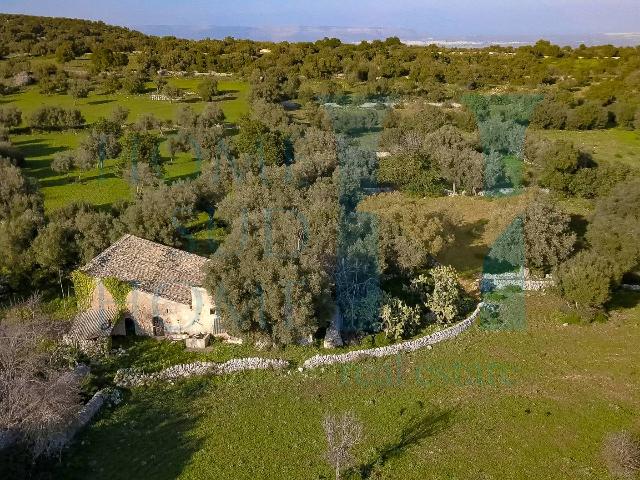 Country house or cottage, Noto - Photo 1