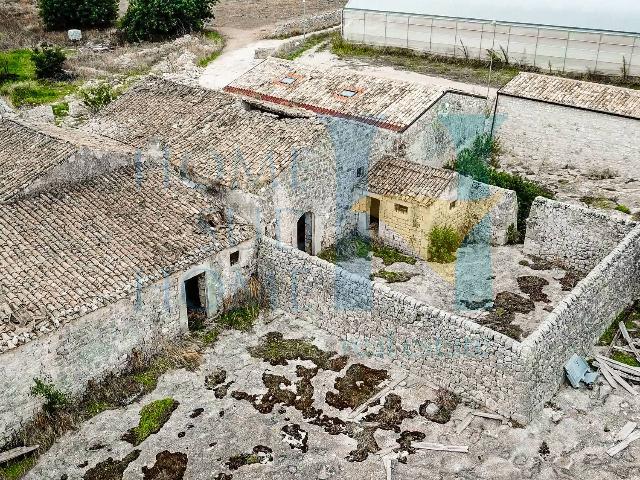 Country house or cottage, Noto - Photo 1