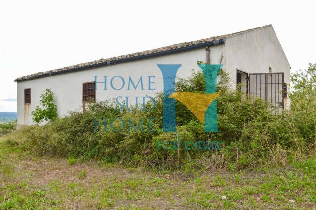 Country house or cottage, Noto - Photo 1