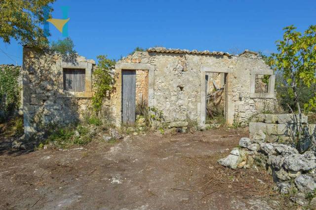 Country house or cottage, Noto - Photo 1