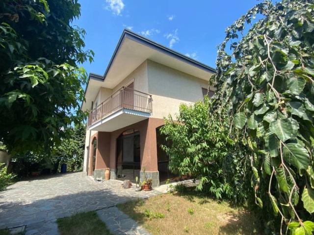 Villa in Via Don Giovan Battista Radice 6, Saronno - Foto 1