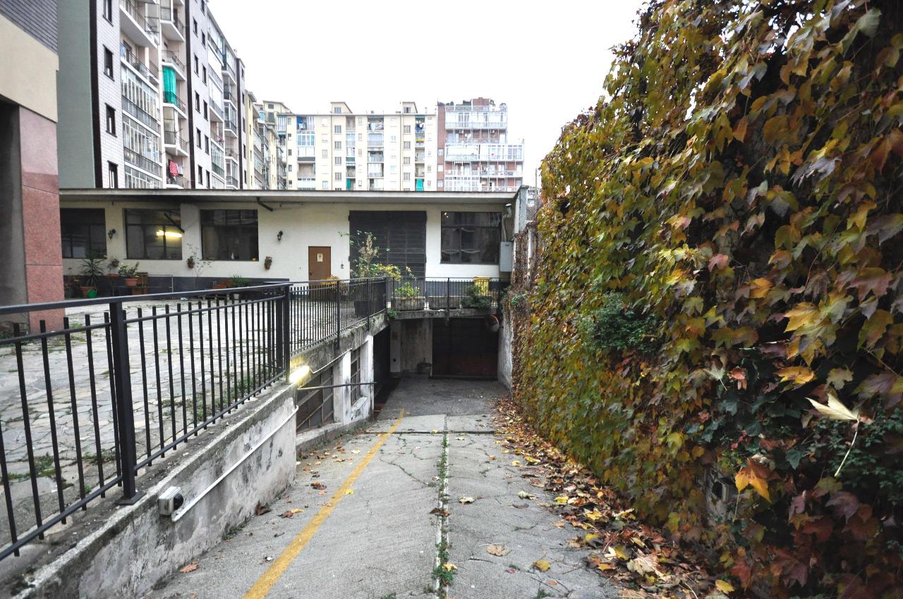 Magazzino in Via Arnaldo da Brescia  38, Torino, {3} - Foto 2