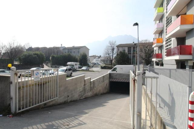 Garage or car box in Via Risorgimento 18, Lecco - Photo 1