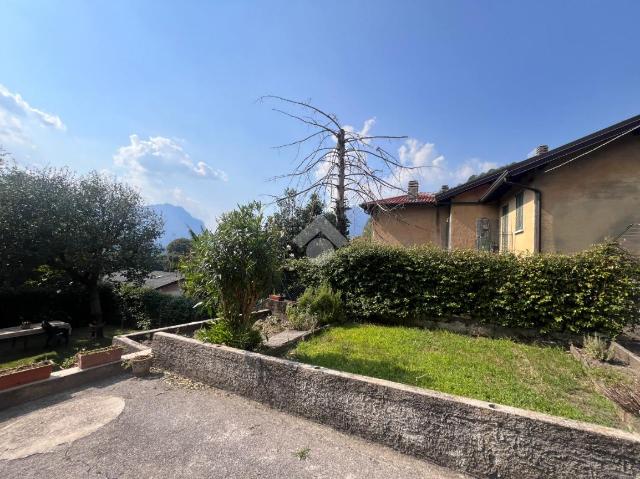 3-room flat in Via Gaudenzio Ferrari 21, Lecco - Photo 1