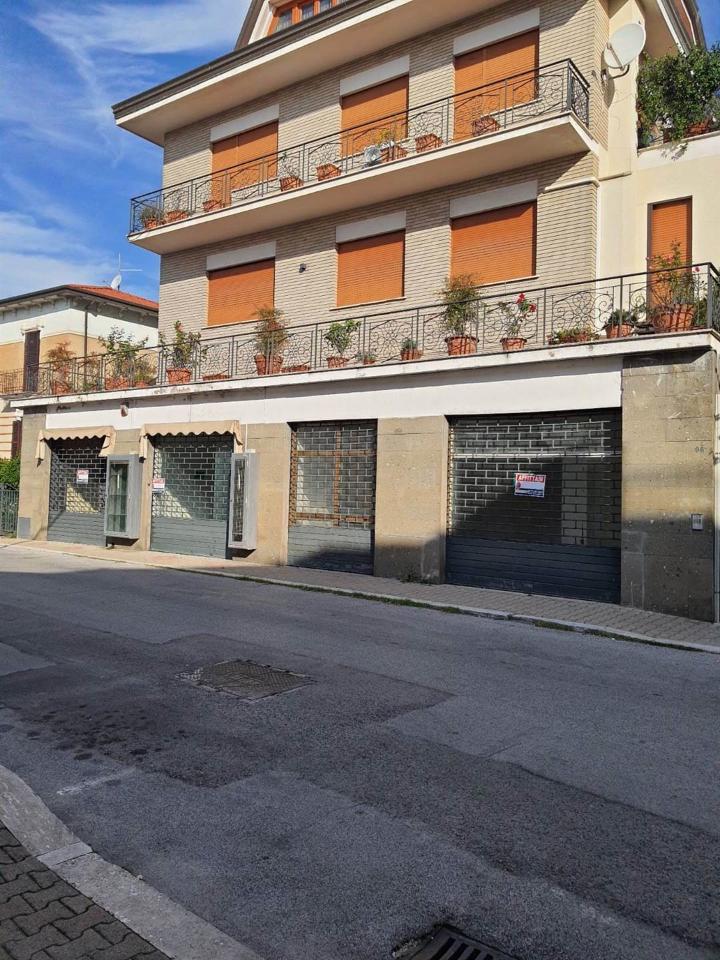 Negozio in Via Alfieri, Ceprano, {3} - Foto 1