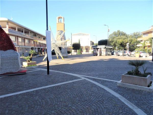 Shop in Piazza Lavinia, Anzio - Photo 1