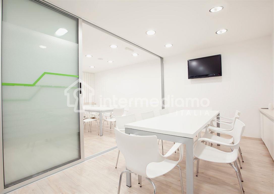 Ufficio in , Arco, {3} - Foto 2