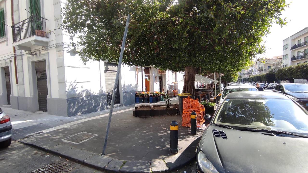 Negozio in Via Tommaso Cannizzaro, Messina, {3} - Foto 2