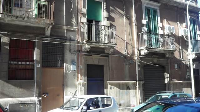 Laboratorio in , Messina, {3} - Foto 1