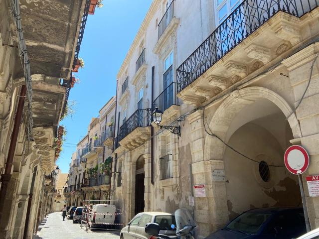 Casa indipendente in Via Larga, Siracusa, Siracusa - Foto 1