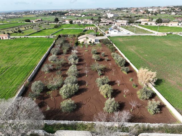 Detached house in Contrada Torre Cannata, Modica - Photo 1