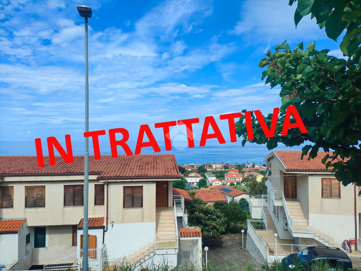 Appartamento in vendita a Falconara Albanese