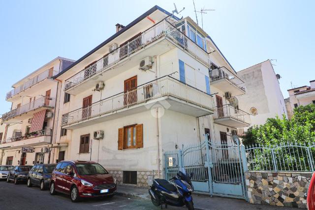 Vierzimmerwohnung in Via Giuseppe Mazzini 25, Amantea - Foto 1