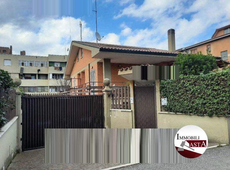 Casa indipendente in vendita a Roma