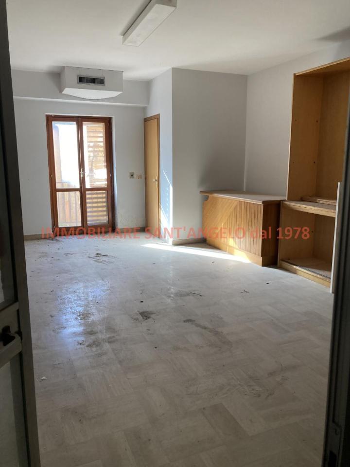 Negozio in Via Atenea, Agrigento, {3} - Foto 1